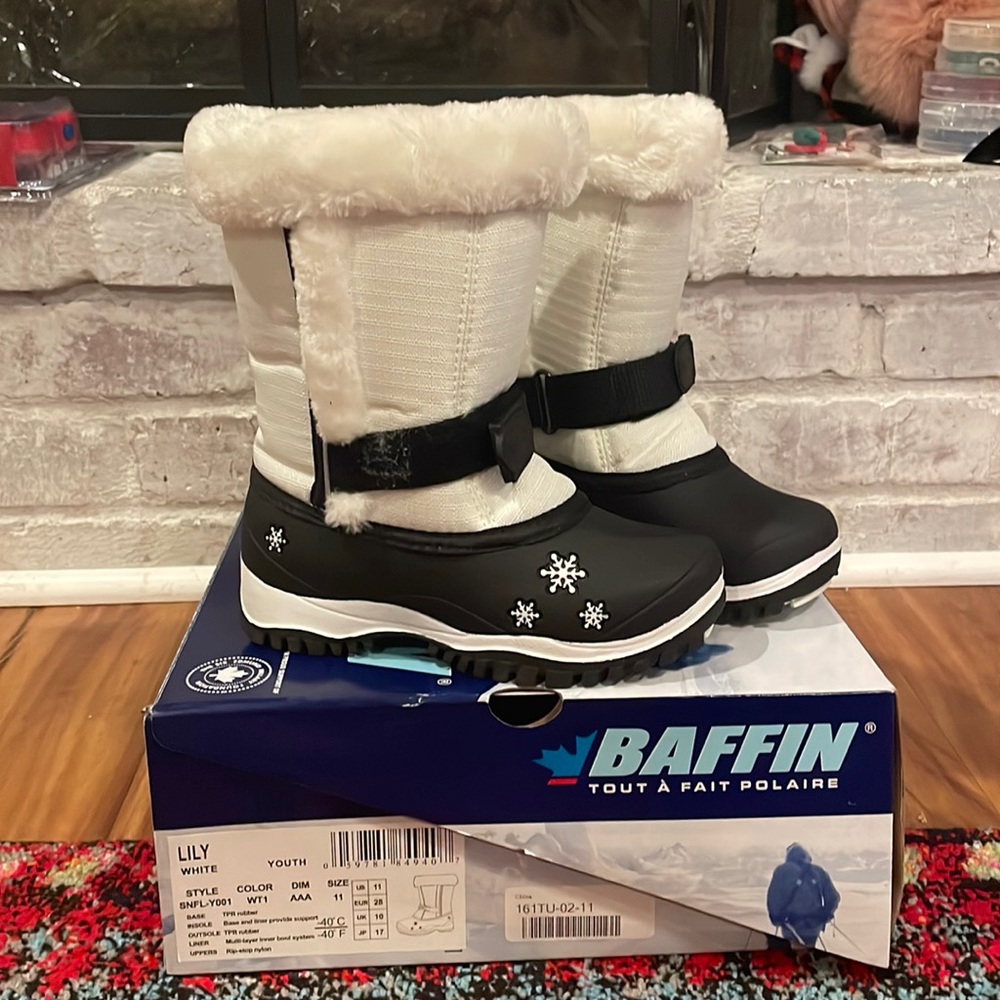 NEW Baffin toddler snow boot rated -40 degrees size 11